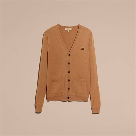 maglia in cachemire burberry|burberry camel cardigan.